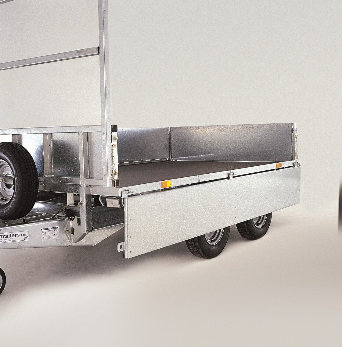 LM Flatbed