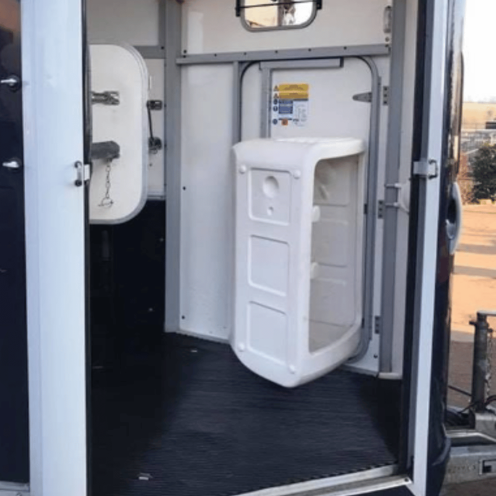 Tack Pack Design DOOR MOUNTED TACK PACK KIT – Ifor Williams Trailers NZ Towlab